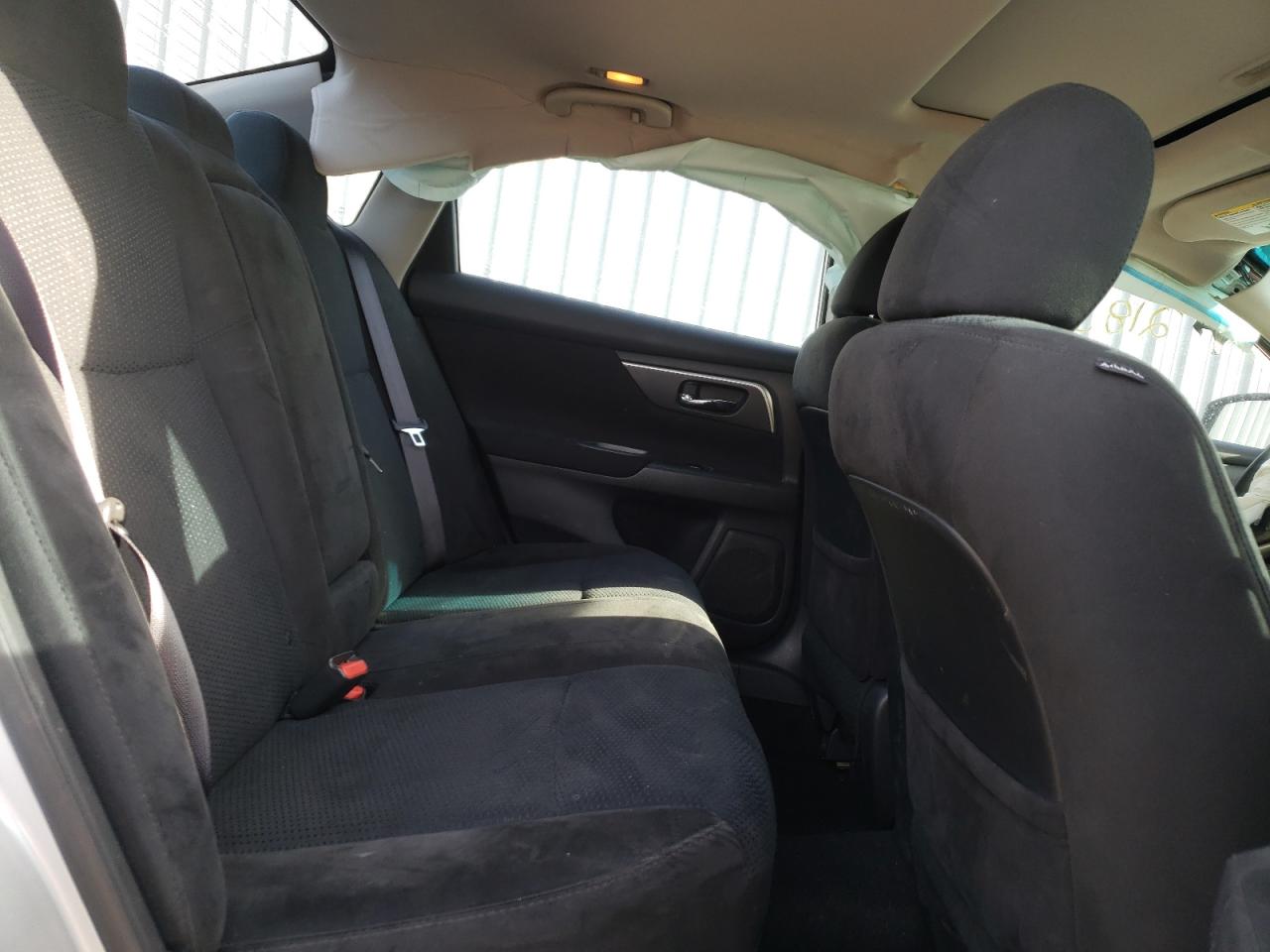 Photo 6 from auction – 2015 NISSAN ALTIMA 2.5 with VIN 1N4AL3AP5FC207666