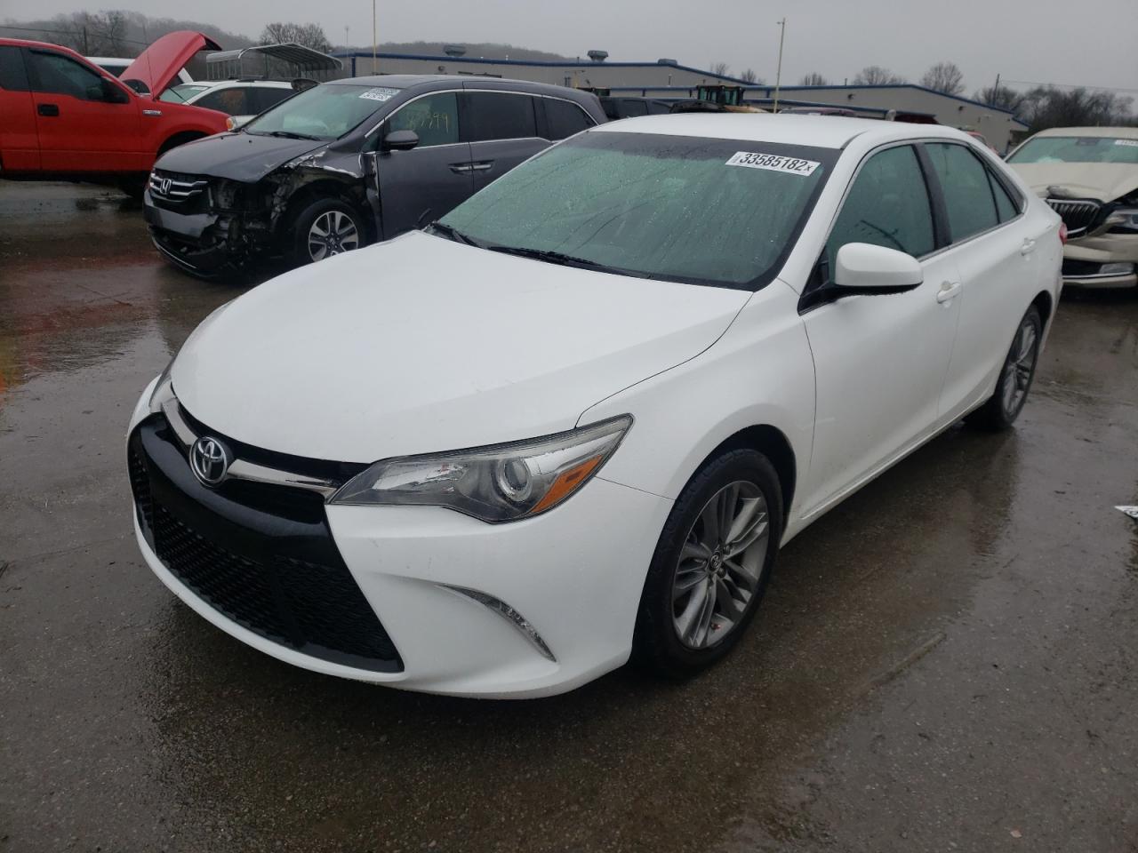 Photo 2 from auction – 2015 TOYOTA CAMRY SE with VIN 4T1BF1FK7FU474675