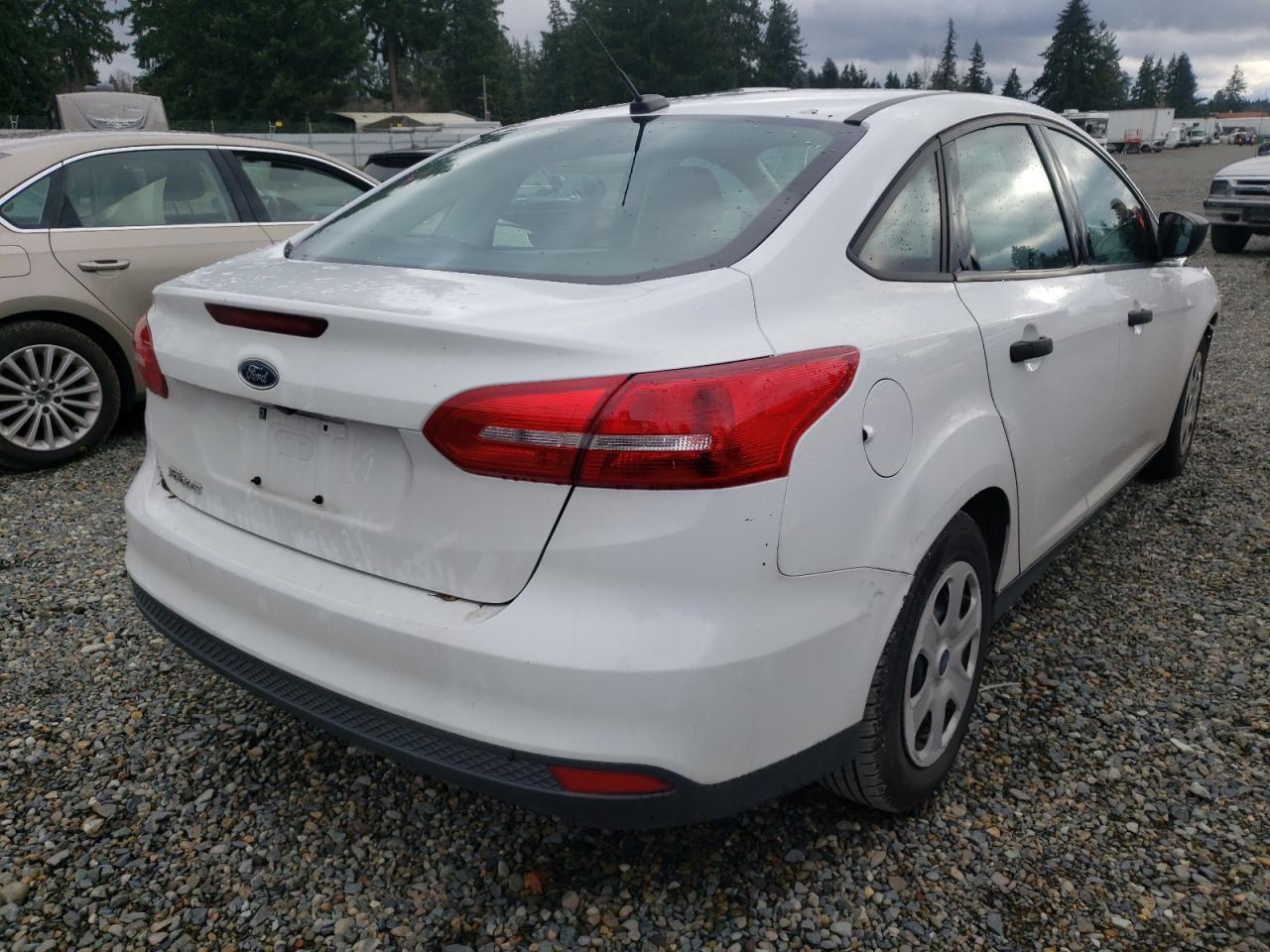 Photo 4 from auction – 2018 FORD FOCUS S with VIN 1FADP3E22JL243792