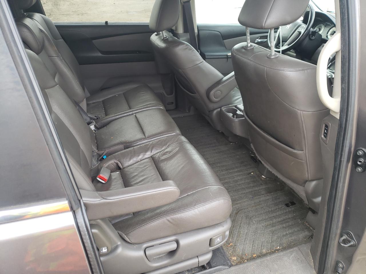 Photo 6 from auction – 2015 HONDA ODYSSEY EX with VIN 5FNRL5H64FB013235