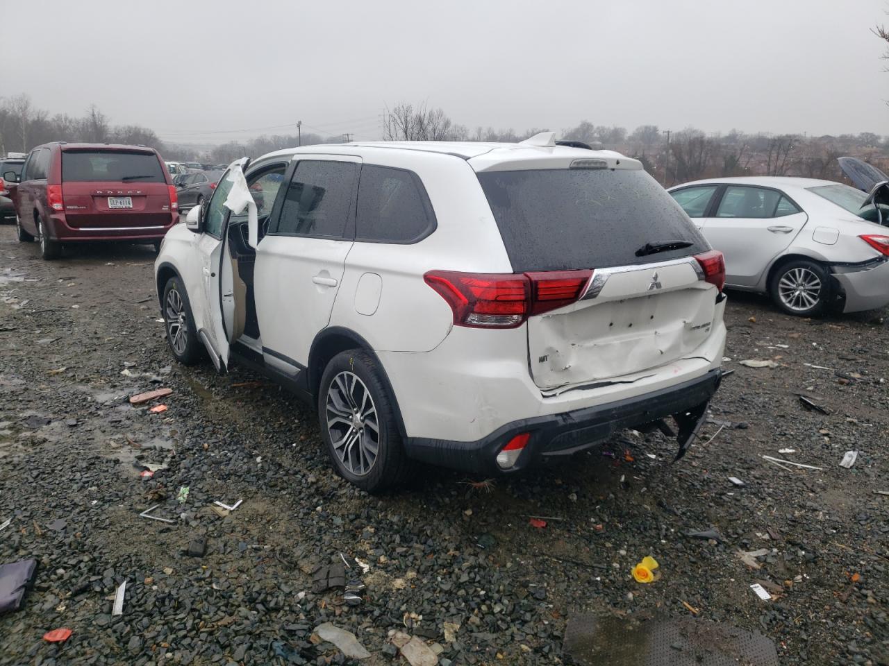 Photo 3 from auction – 2018 MITSUBISHI OUTLANDER with VIN JA4AD3A33JZ014565