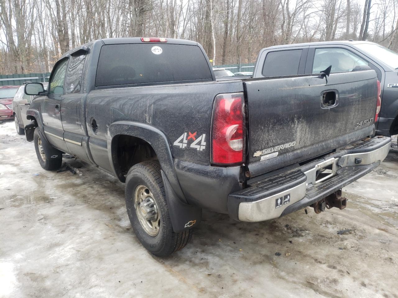 Photo 3 from auction – 2005 CHEVROLET SILVERADO with VIN 1GCHK29U85E102834