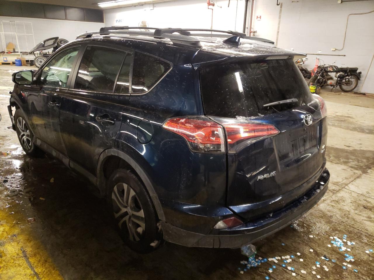 Photo 3 from auction – 2017 TOYOTA RAV4 LE with VIN 2T3BFREV3HW642798