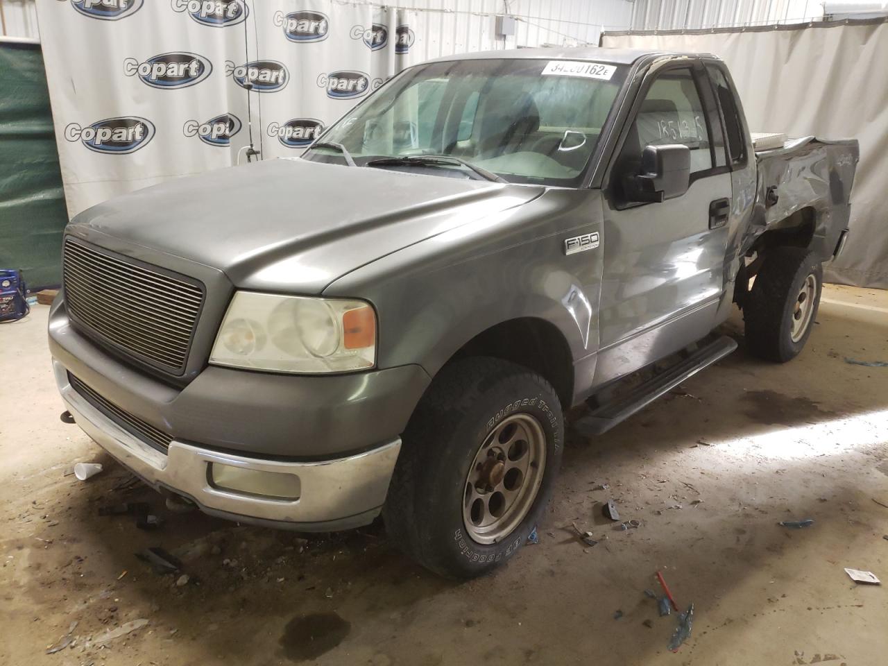 Photo 2 from auction – 2004 FORD F150 with VIN 1FTRF14W44NB61552