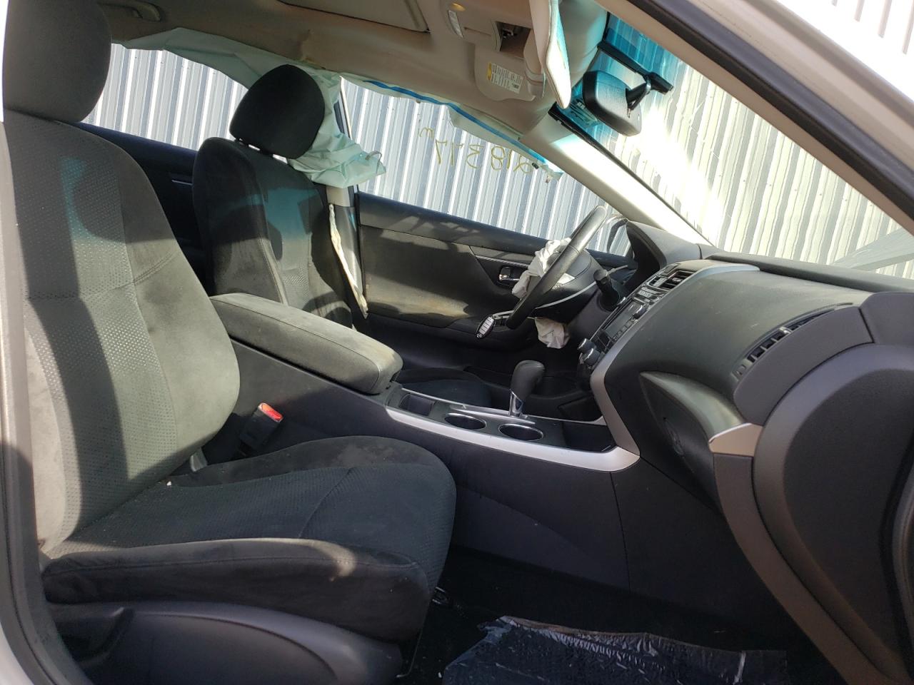 Photo 5 from auction – 2015 NISSAN ALTIMA 2.5 with VIN 1N4AL3AP5FC207666