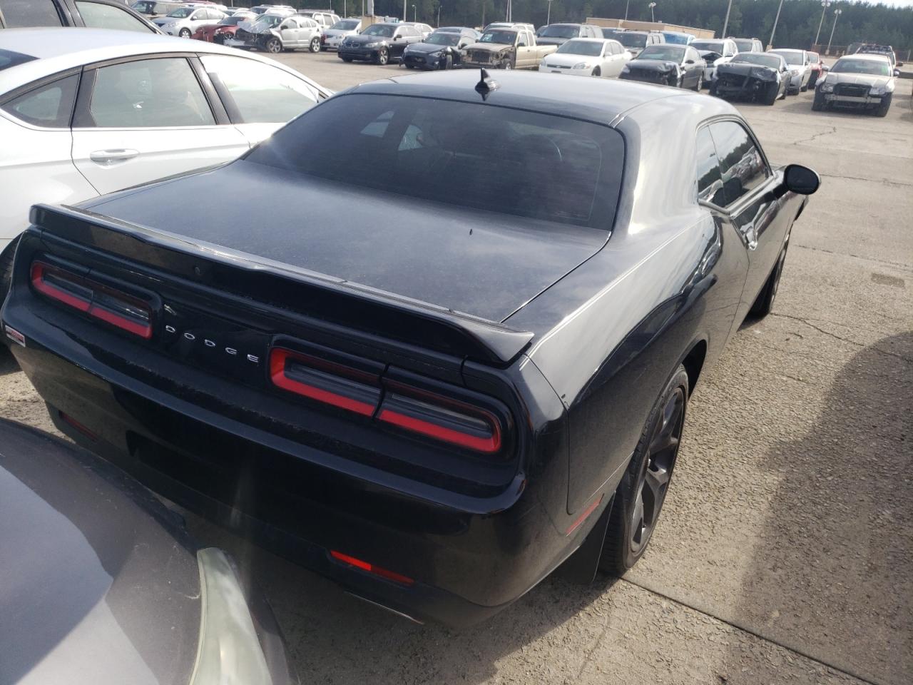 Photo 4 from auction – 2019 DODGE CHALLENGER with VIN 2C3CDZAG3KH677791