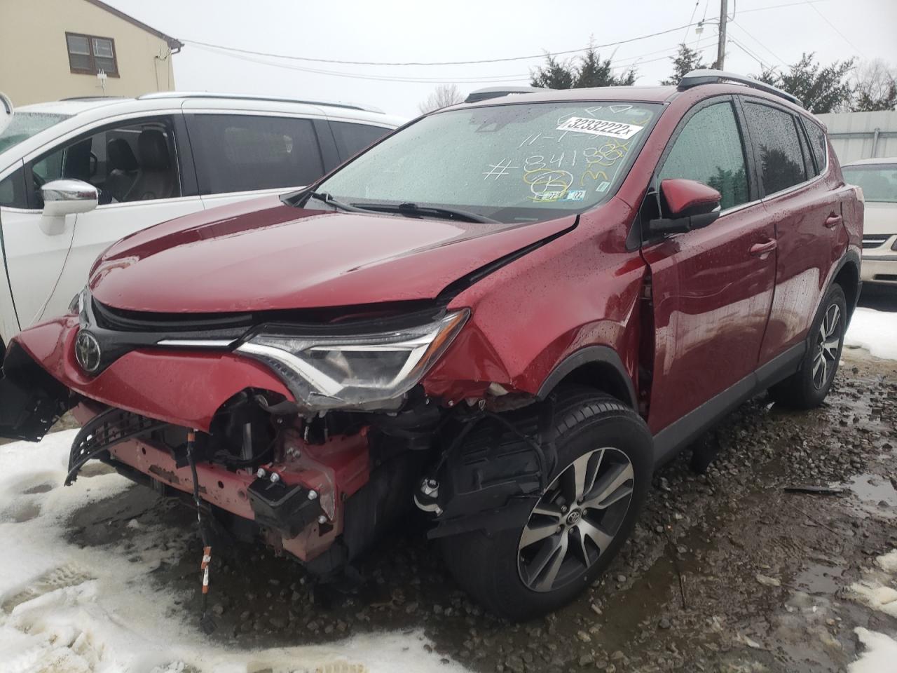 Photo 2 from auction – 2018 TOYOTA RAV4 ADVEN with VIN 2T3RFREV0JW784188