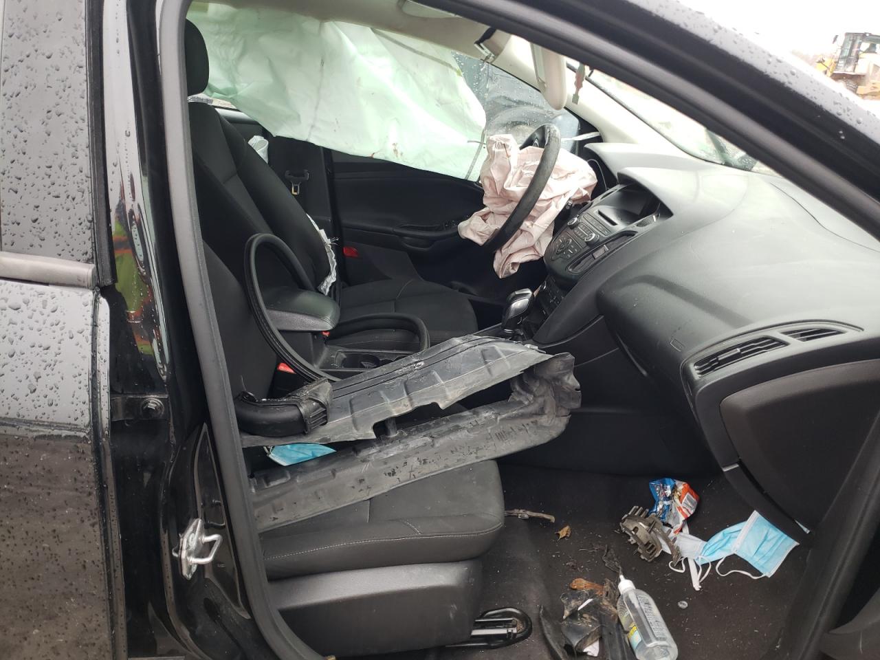 Photo 5 from auction – 2015 FORD FOCUS SE with VIN 1FADP3K26FL204649