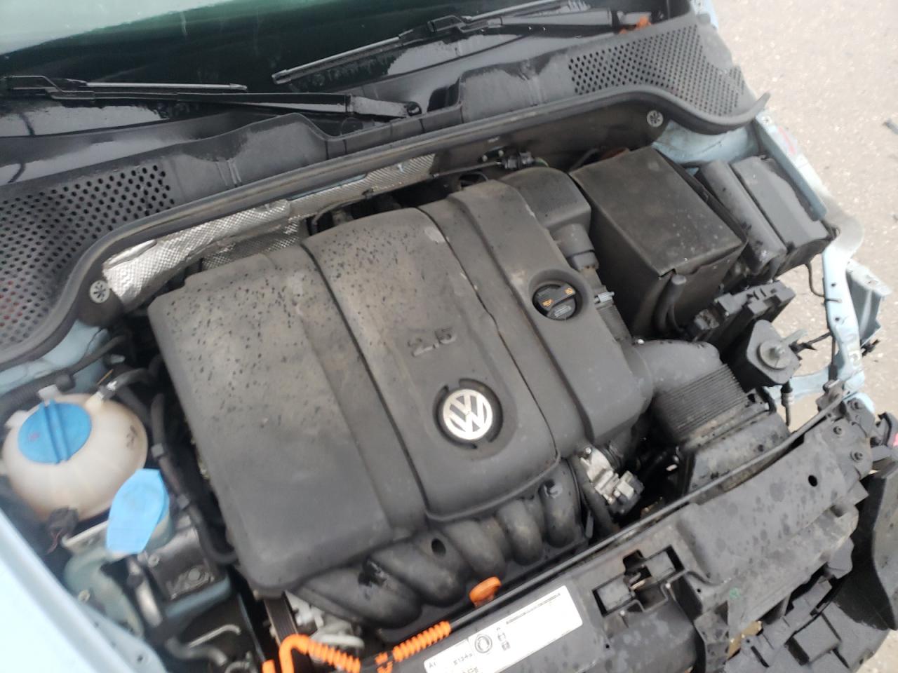 Photo 7 from auction – 2012 VOLKSWAGEN BEETLE with VIN 3VWJP7AT8CM624547