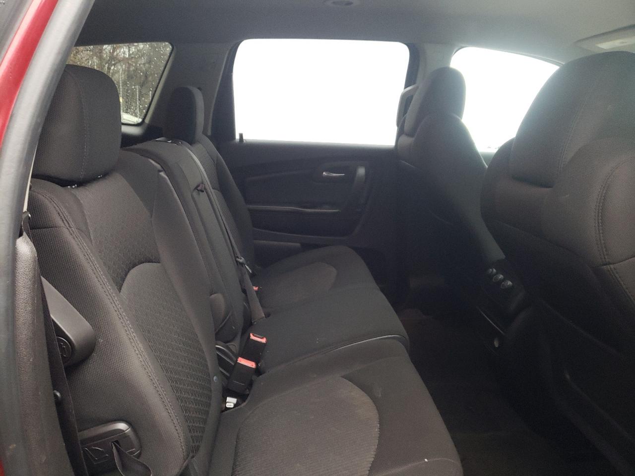Photo 6 from auction – 2010 CHEVROLET TRAVERSE L with VIN 1GNLVFED2AJ205741
