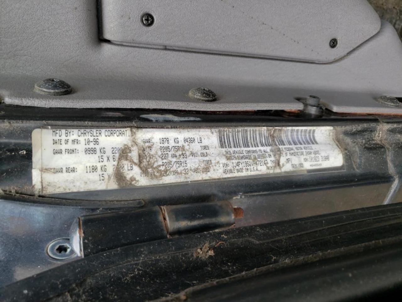Photo 10 from auction – 1997 JEEP WRANGLER with VIN 1J4FY19S1VP472147
