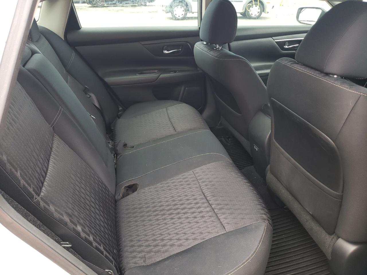 Photo 6 from auction – 2017 NISSAN ALTIMA 2.5 with VIN 1N4AL3AP0HC476516