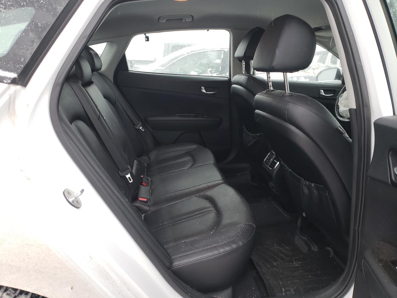 Photo 6 from auction – 2016 KIA OPTIMA EX with VIN 5XXGU4L35GG064740