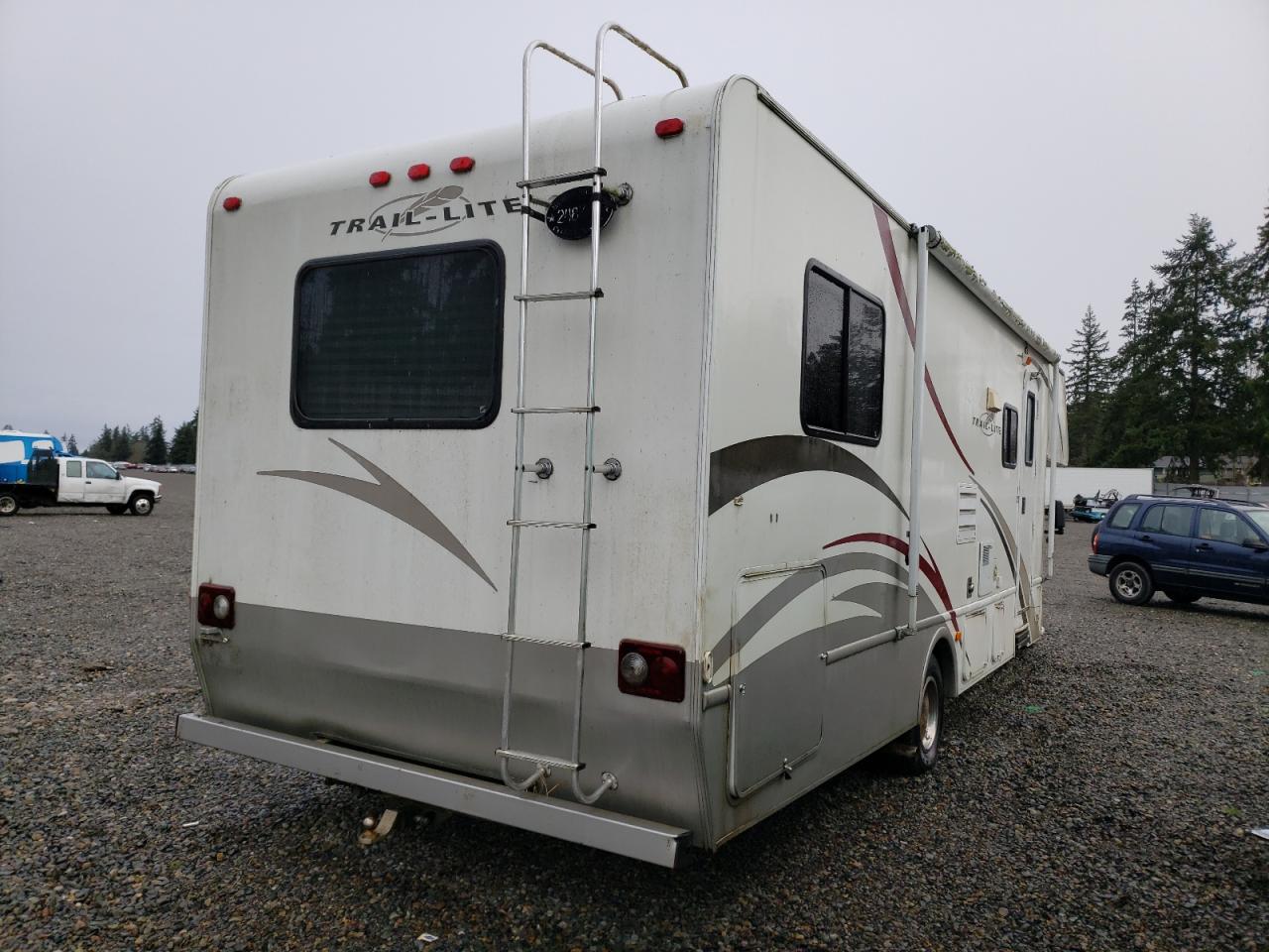 Photo 4 from auction – 2005 FORD 31/MH with VIN 1FDXE45S05HB04736