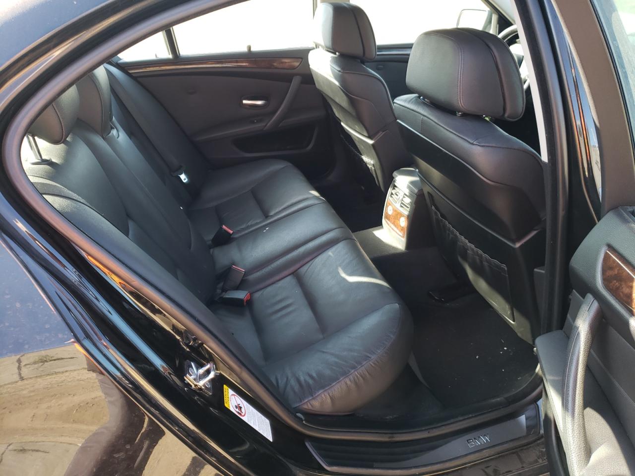 Photo 6 from auction – 2008 BMW 528 I with VIN WBANU53598CT11433