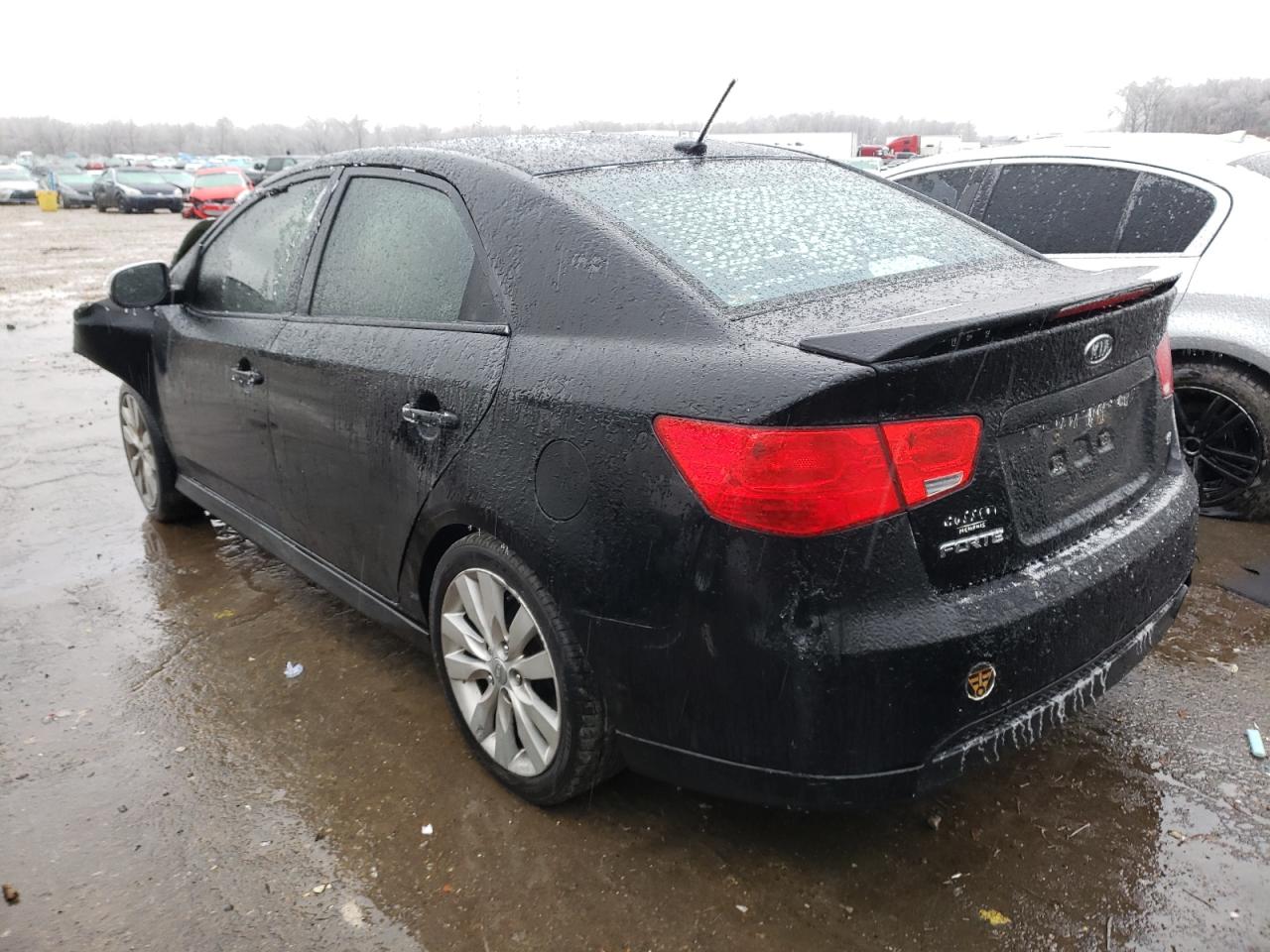Photo 3 from auction – 2010 KIA FORTE SX with VIN KNAFW4A30A5219938