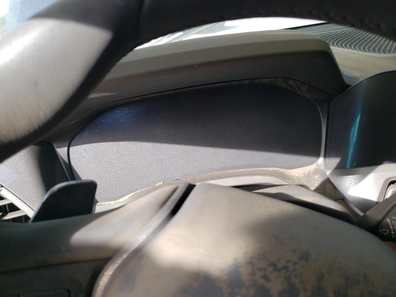 Photo 8 from auction – 2020 BMW 330XI with VIN 3MW5R7J04L8B17137