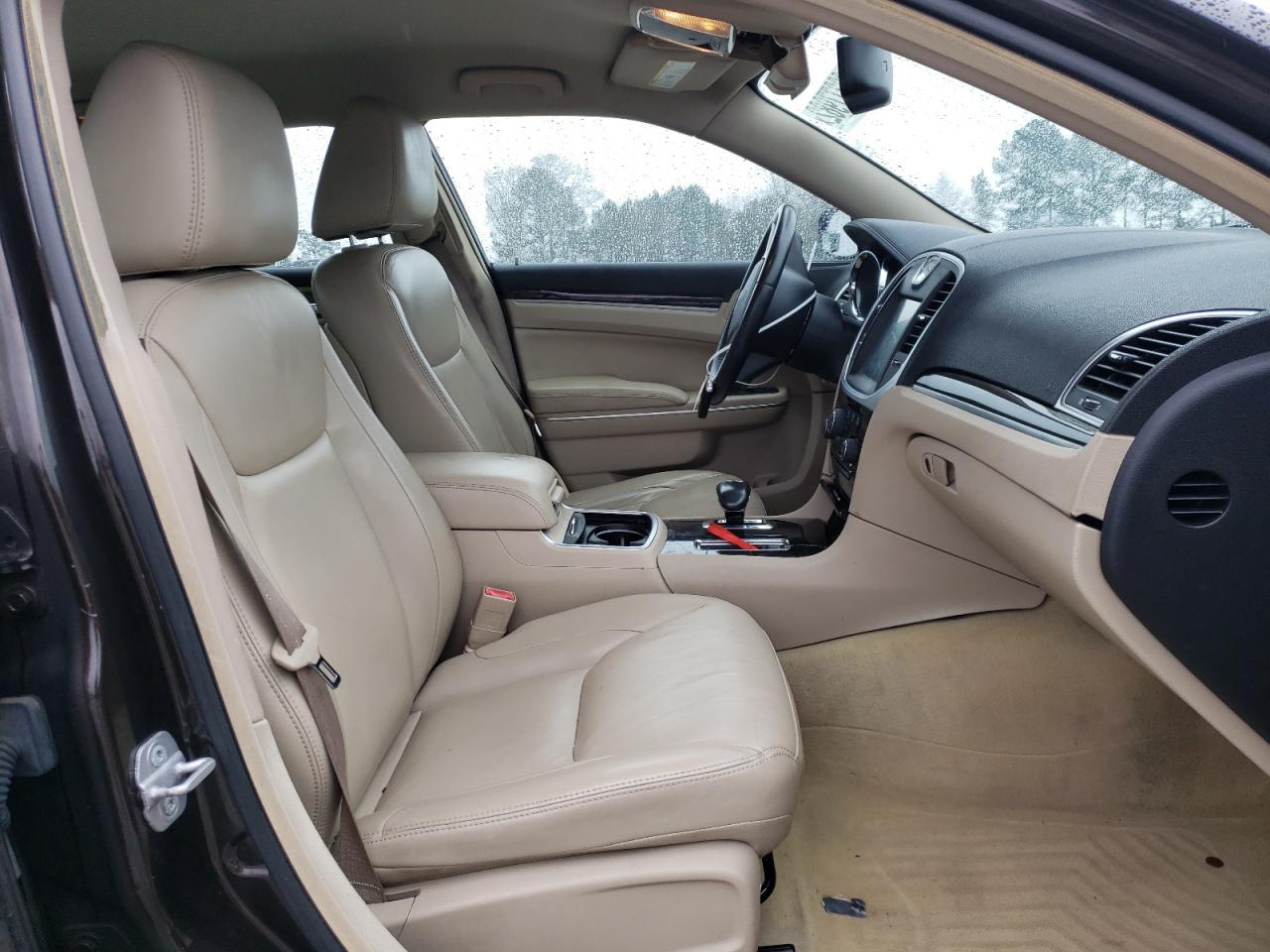 Photo 5 from auction – 2013 CHRYSLER 300 with VIN 2C3CCAAG6DH572928