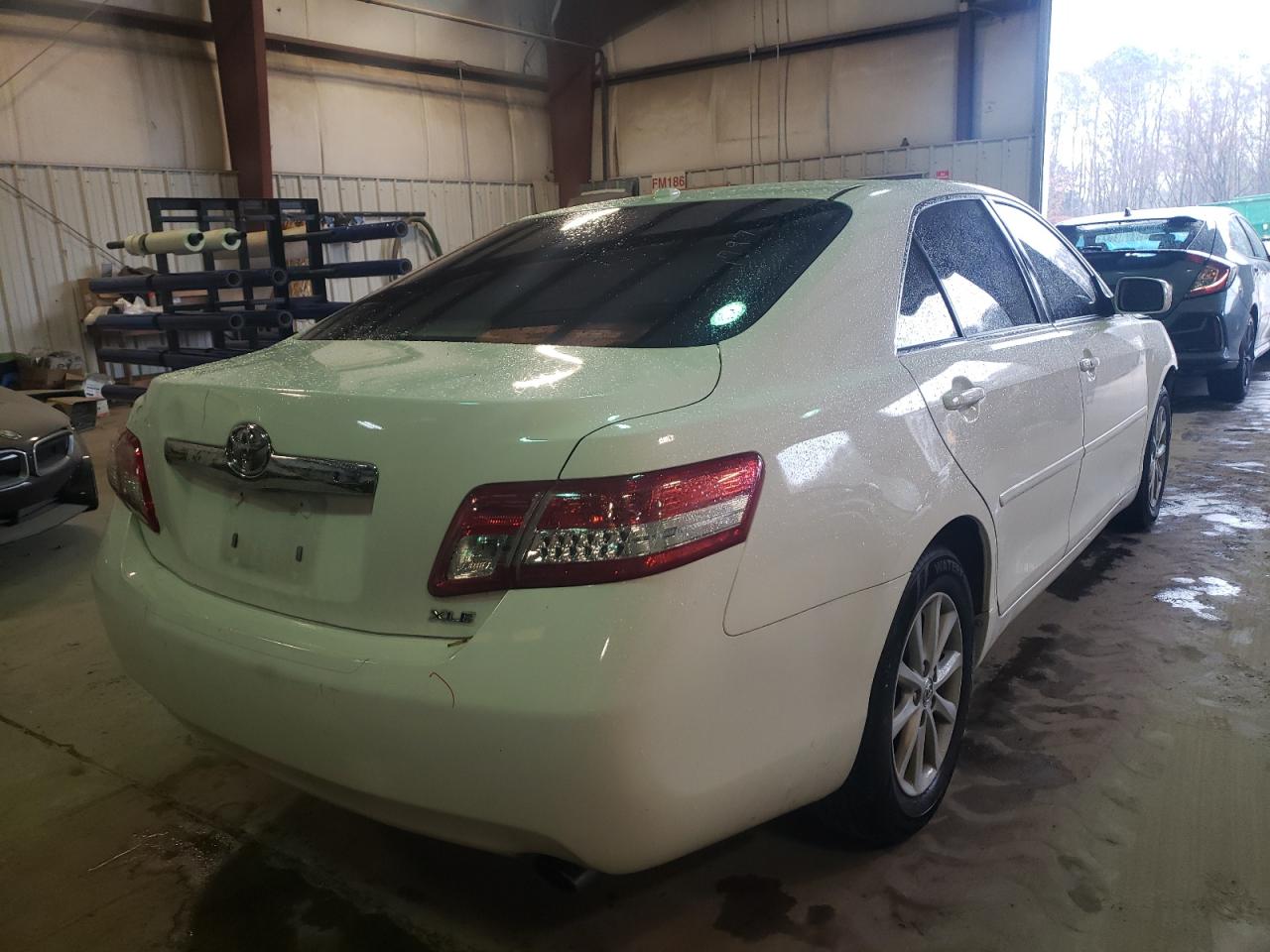 Photo 4 from auction – 2010 TOYOTA CAMRY BASE with VIN 4T4BF3EK5AR046454