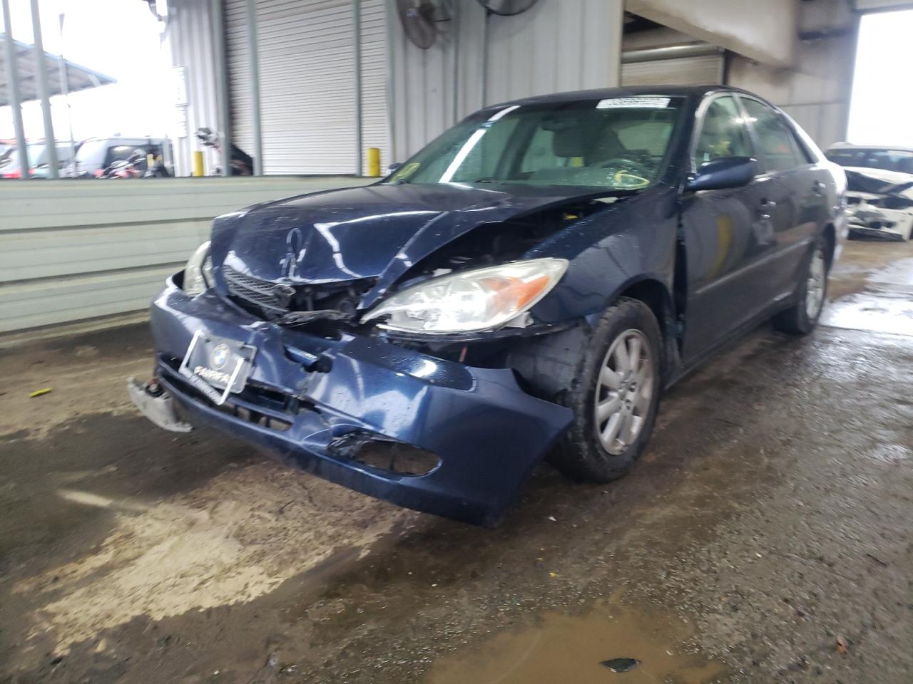 Photo 2 from auction – 2004 TOYOTA CAMRY LE with VIN 4T1BE30K54U296124