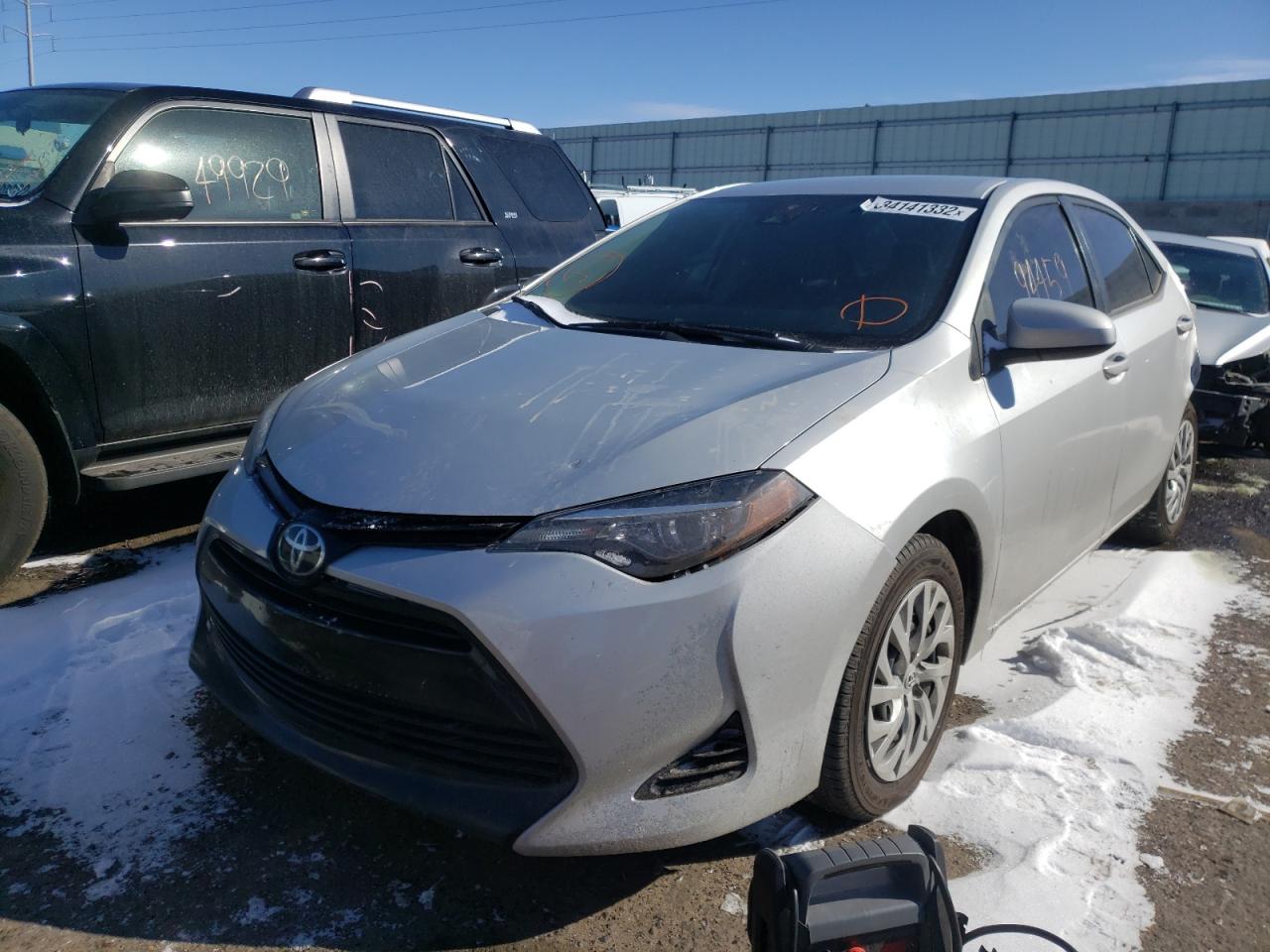 Photo 2 from auction – 2018 TOYOTA COROLLA L with VIN 5YFBURHE7JP740427