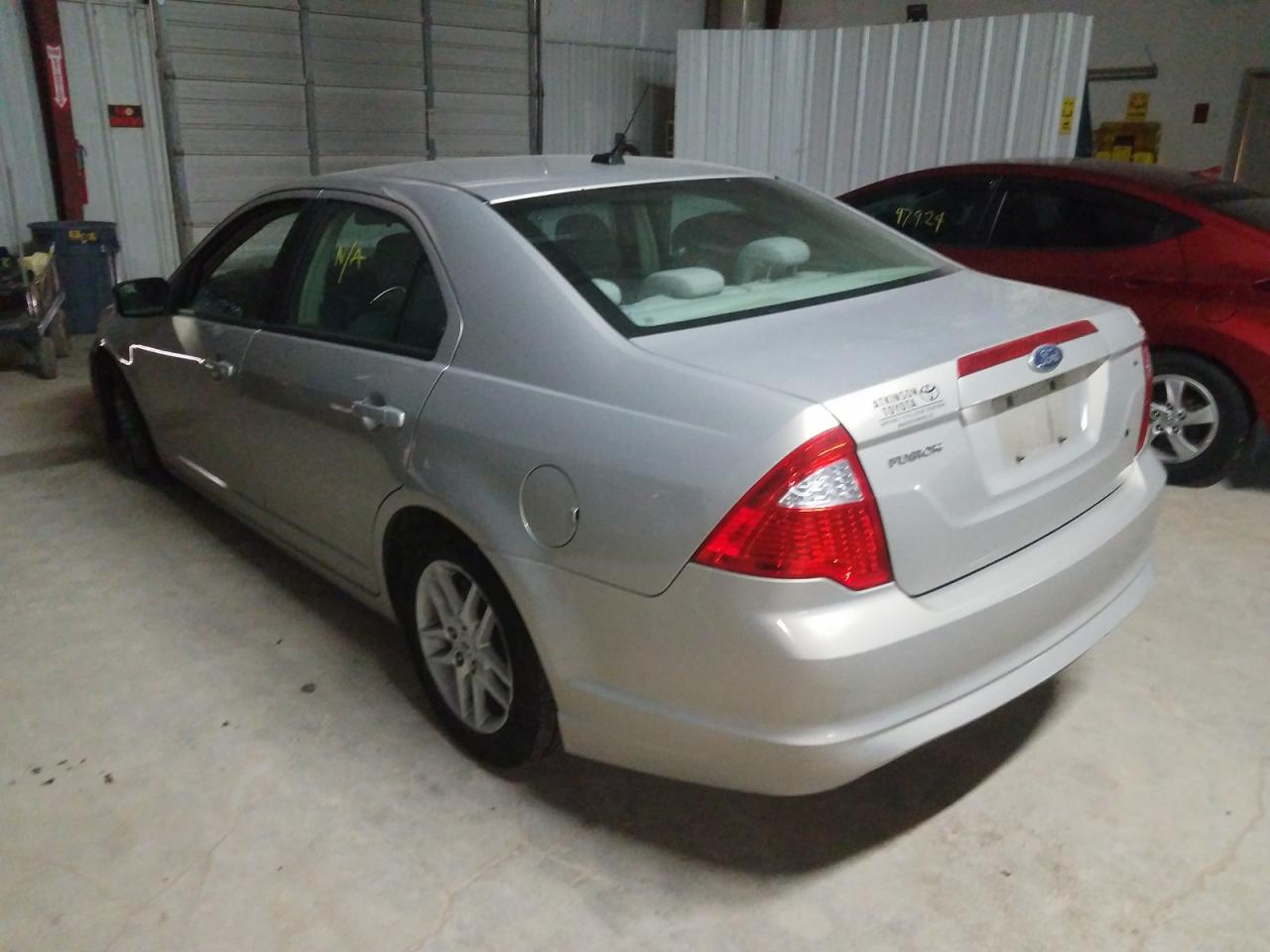 Photo 3 from auction – 2010 FORD FUSION S with VIN 3FAHP0GA7AR355543