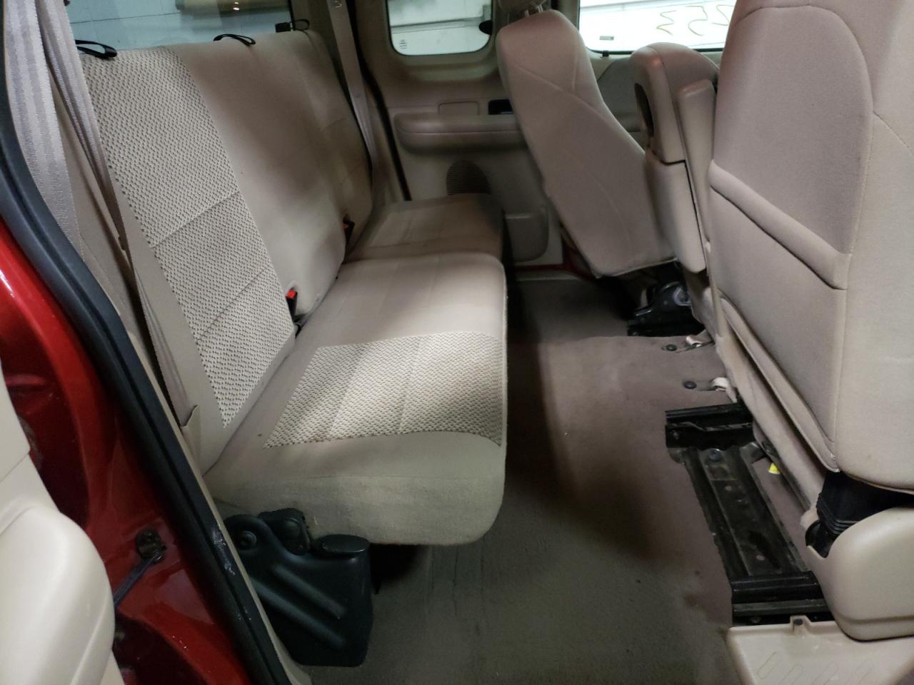 Photo 6 from auction – 2004 FORD F-150 HERI with VIN 2FTRX18WX4CA21146
