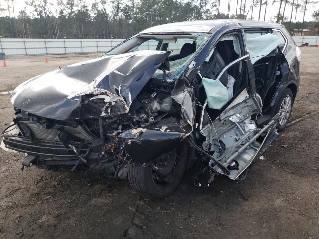 Photo 9 from auction – 2015 NISSAN ROGUE S with VIN KNMAT2MV3FP576968