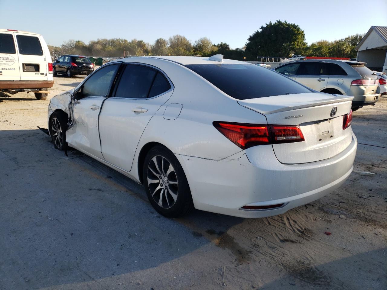 Photo 3 from auction – 2015 ACURA TLX TECH with VIN 19UUB1F51FA005121