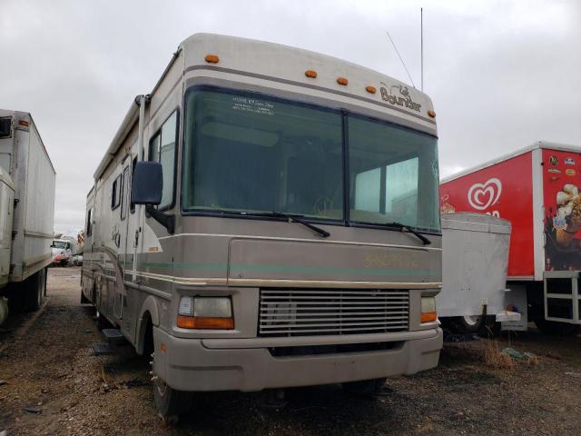 FLEETWOOD BOUNDER 2000 with VIN 1FCNF53S7Y0A01155 - Photo from auction