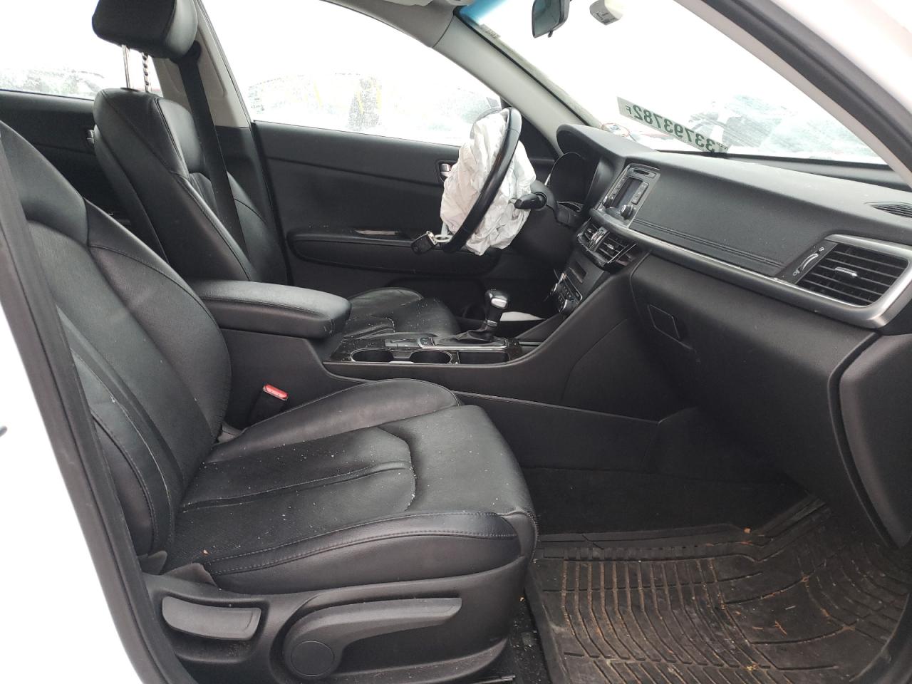 Photo 5 from auction – 2016 KIA OPTIMA EX with VIN 5XXGU4L35GG064740