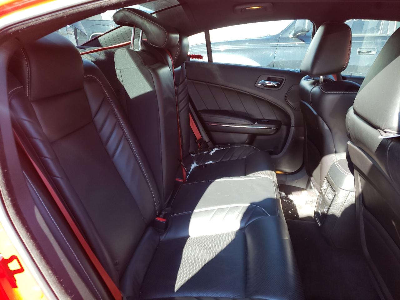 Photo 6 from auction – 2018 DODGE CHARGER SR with VIN 2C3CDXL92JH335153