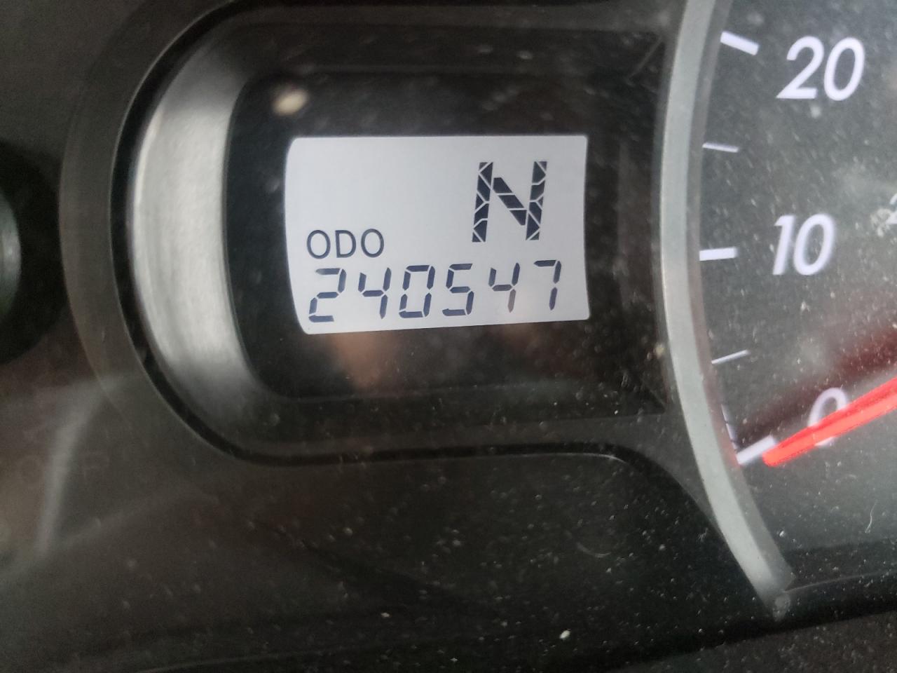 Photo 8 from auction – 2011 TOYOTA SIENNA LE with VIN 5TDKK3DC8BS142430