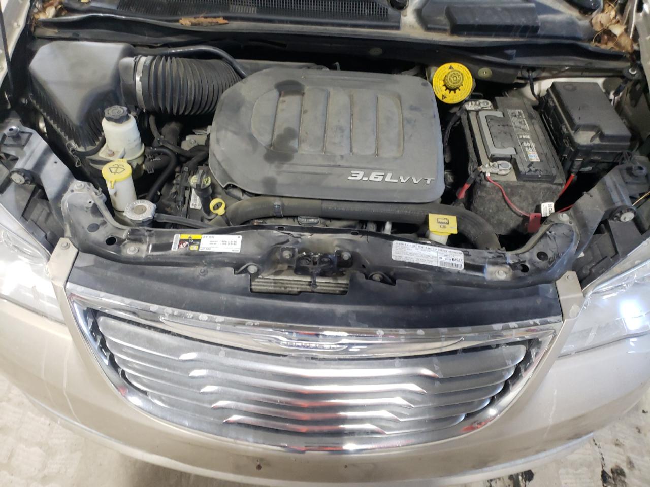 Photo 7 from auction – 2013 CHRYSLER TOWN & COU with VIN 2C4RC1CG3DR818766