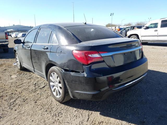 Photo 3 from auction – 2013 CHRYSLER 200 TOURIN with VIN 1C3CCBBB9DN672635