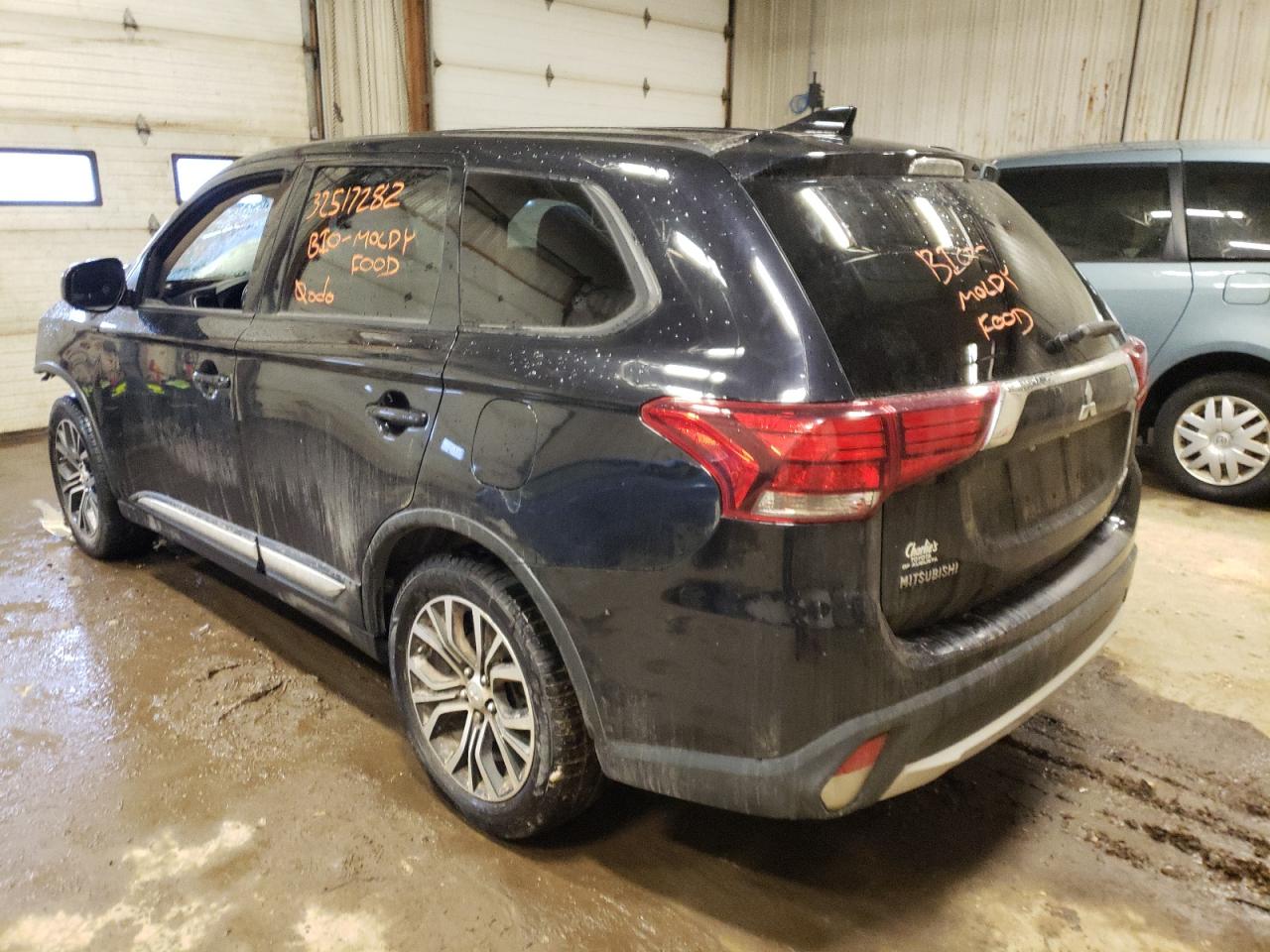 Photo 3 from auction – 2017 MITSUBISHI OUTLANDER with VIN JA4AZ2A31HZ035727