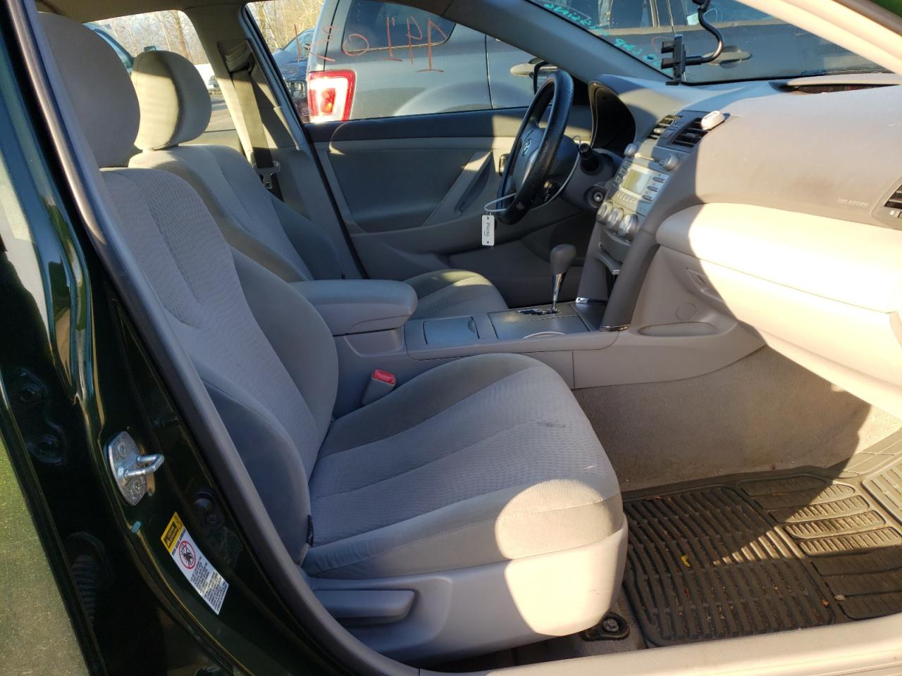 Photo 5 from auction – 2010 TOYOTA CAMRY BASE with VIN 4T1BF3EK2AU552253