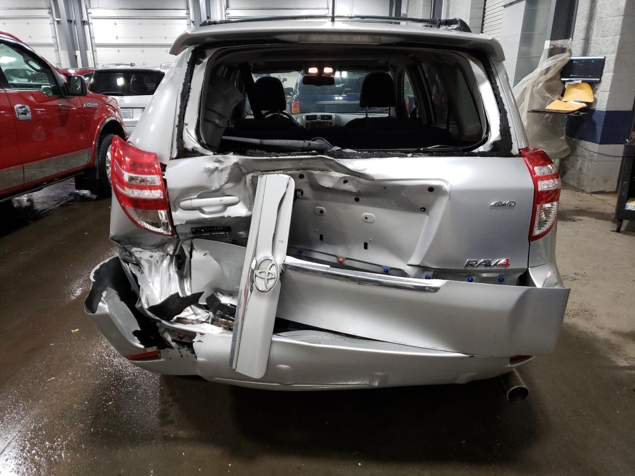 Photo 9 from auction – 2010 TOYOTA RAV4 SPORT with VIN JTMRF4DV9A5035305