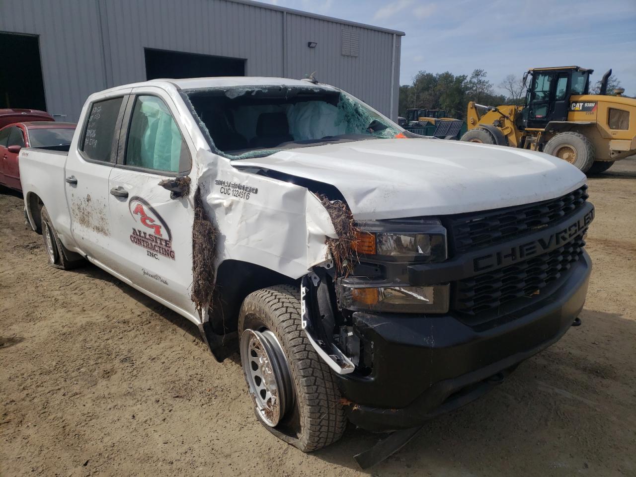 CHEVROLET SILVERADO 2021 with VIN 1GCUYAEF1MZ384689 - Photo from auction