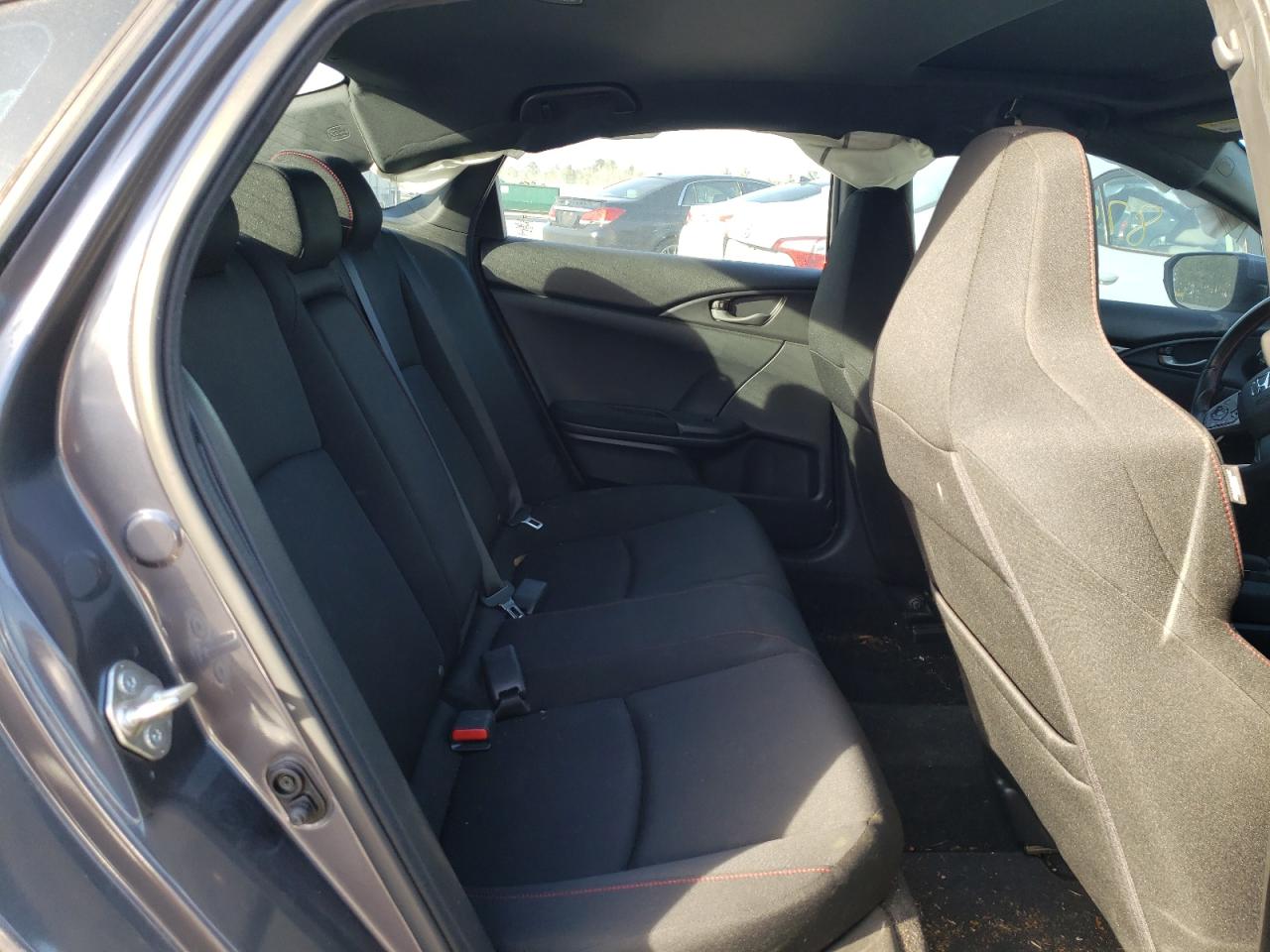 Photo 6 from auction – 2017 HONDA CIVIC SI with VIN 2HGFC1E53HH704861