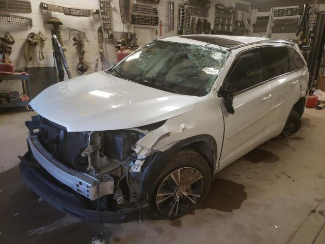 Photo 2 from auction – 2016 TOYOTA HIGHLANDER with VIN 5TDJKRFH6GS238149