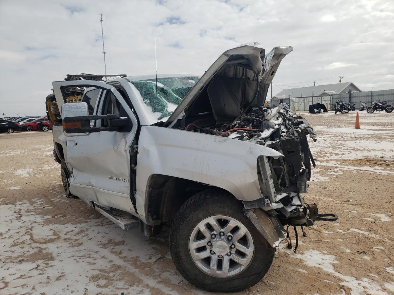 CHEVROLET SILVERADO 2016 with VIN 1GC1KWE84GF256570 - Photo from auction