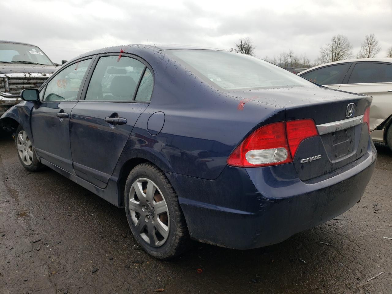 Photo 3 from auction – 2010 HONDA CIVIC LX with VIN 19XFA1F52AE076635