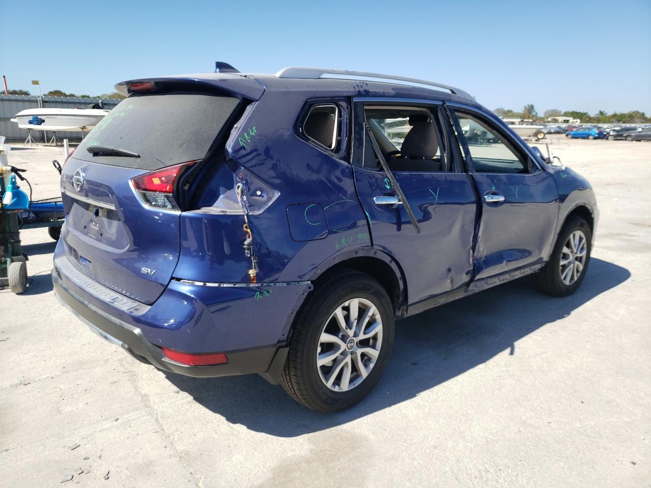Photo 4 from auction – 2018 NISSAN ROGUE S with VIN KNMAT2MT1JP615371