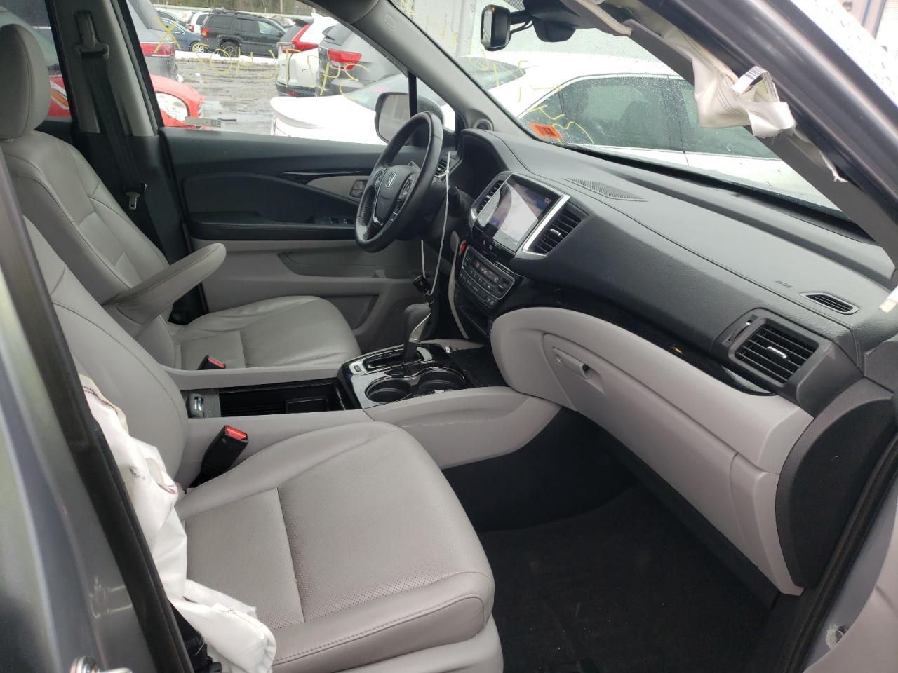 Photo 5 from auction – 2019 HONDA RIDGELINE with VIN 5FPYK3F73KB004560
