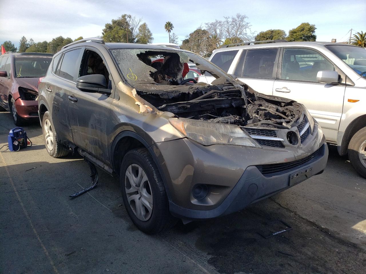 TOYOTA RAV4 LE 2013 with VIN JTMZFREV0DD011237 - Photo from auction