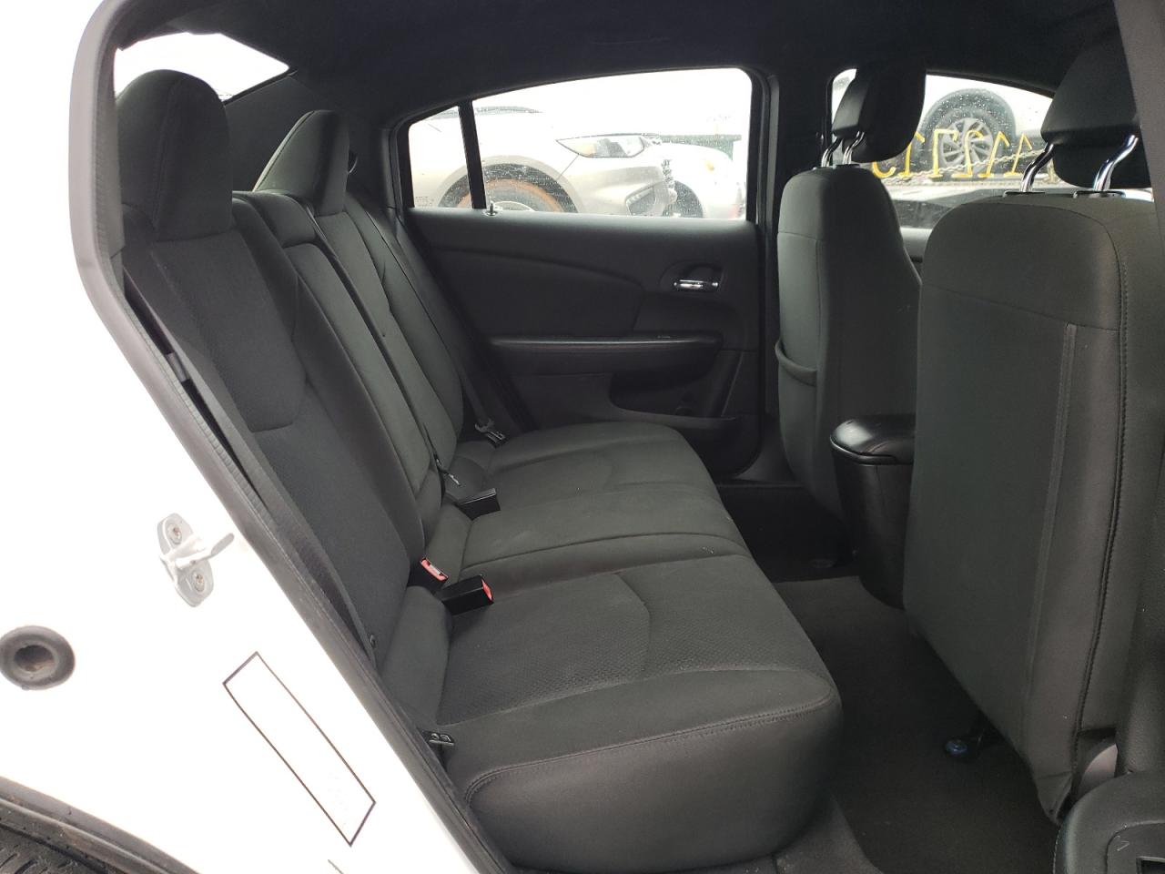 Photo 6 from auction – 2012 CHRYSLER 200 TOURIN with VIN 1C3CCBBB5CN166752