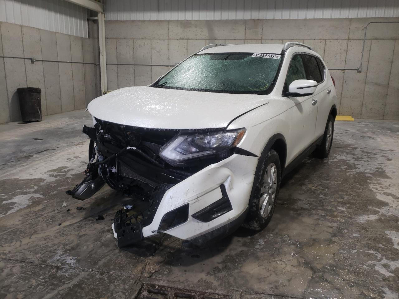 Photo 2 from auction – 2017 NISSAN ROGUE S with VIN KNMAT2MV5HP557101