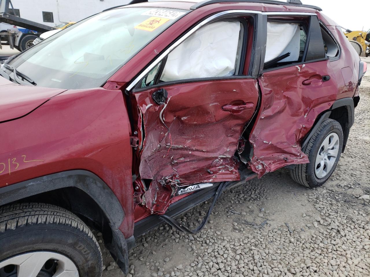 Photo 9 from auction – 2021 TOYOTA RAV4 LE with VIN 2T3F1RFV4MW172998