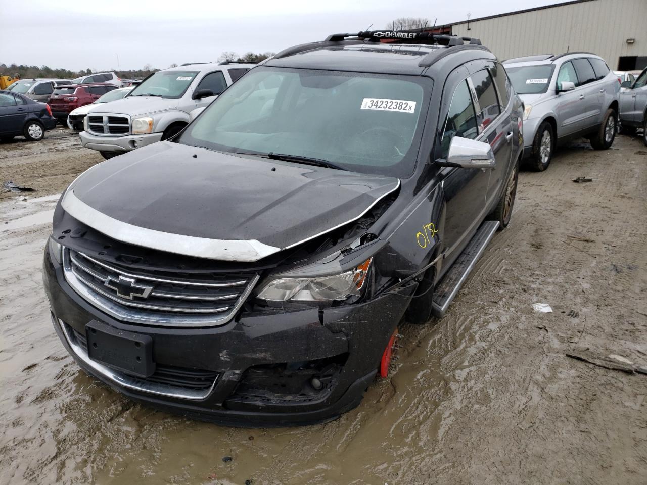 Photo 2 from auction – 2014 CHEVROLET TRAVERSE L with VIN 1GNKRGKD2EJ113898